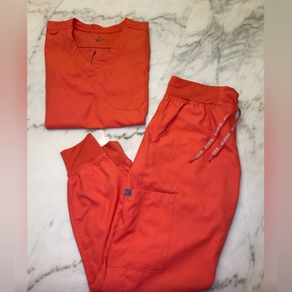 Women’s Med Couture Scrub Set